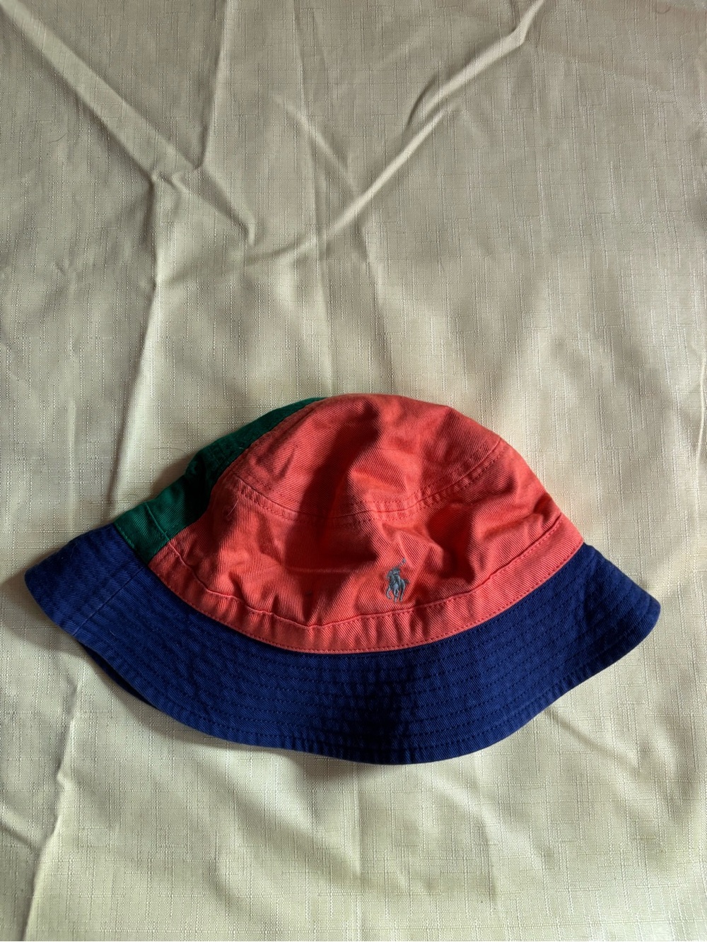 Ralph Lauren Kids Three-Tone Bucket Hat in Coral, Navy & Green